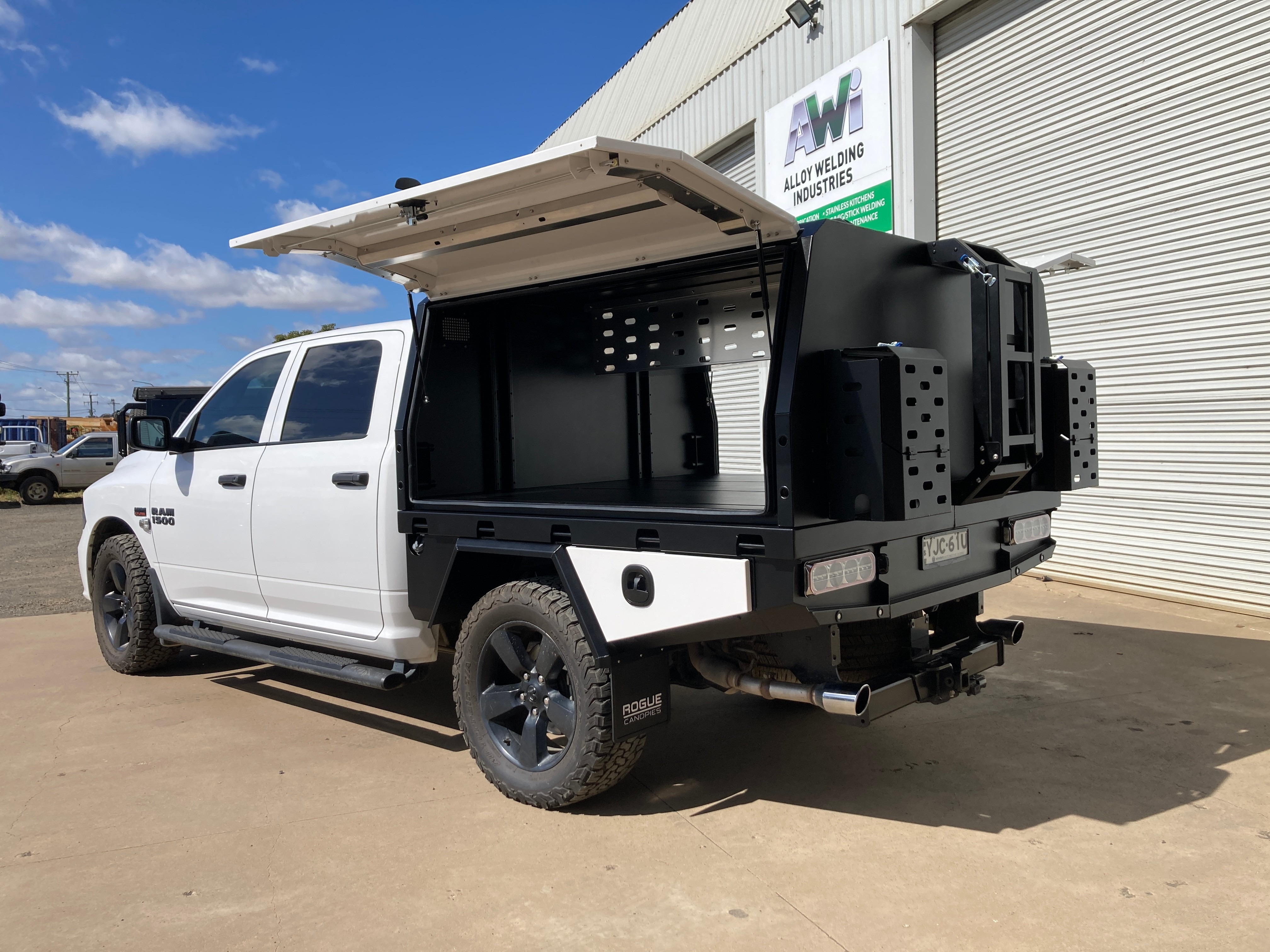 RAM 1500 - Full Time Canopy